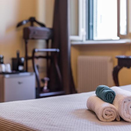 Moraitis Mansion Apartman Corfu  Szoba fotó